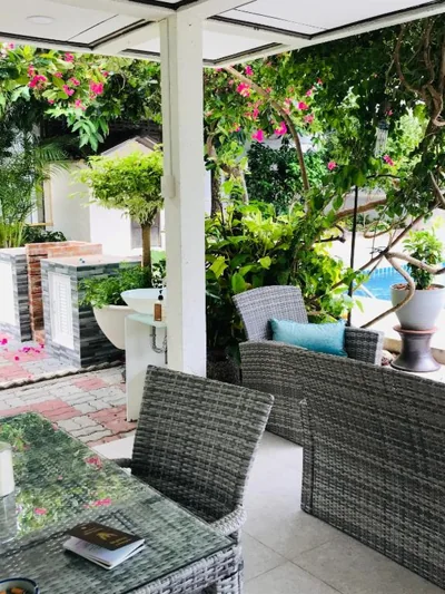 Guest House, shared pool, private bathroom and kitchen – Photos 12